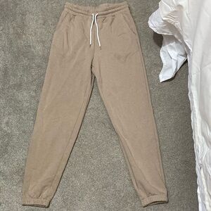 Forever 21 Woman’s sweatpants